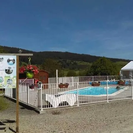 Campingplads Zecamping 3 Etoiles Piscine Chauffee Animaux Acceptes Mobil-home Bbq