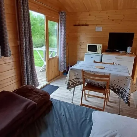 Zecamping 3 Etoiles Piscine Chauffee Animaux Acceptes Mobil-home Bbq 3* Lespéron