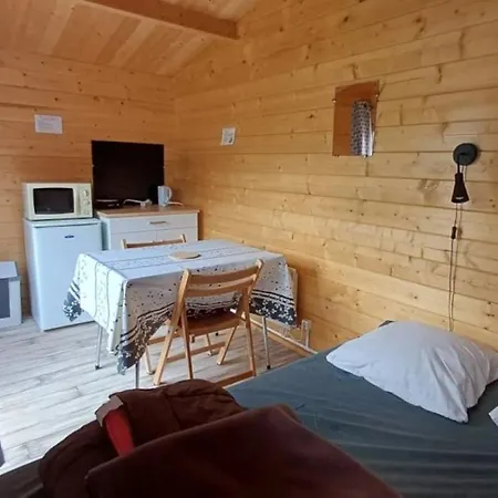 Zecamping 3 Etoiles Piscine Chauffee Animaux Acceptes Mobil-home Bbq Lespéron