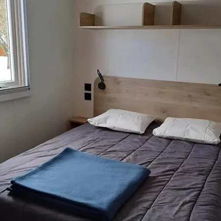 Kamp alanı Zecamping 3 Etoiles Piscine Chauffee Animaux Acceptes Mobil-home Bbq