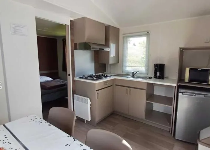 3 Etoiles - Piscine - Ccbadeg Kamp alanı