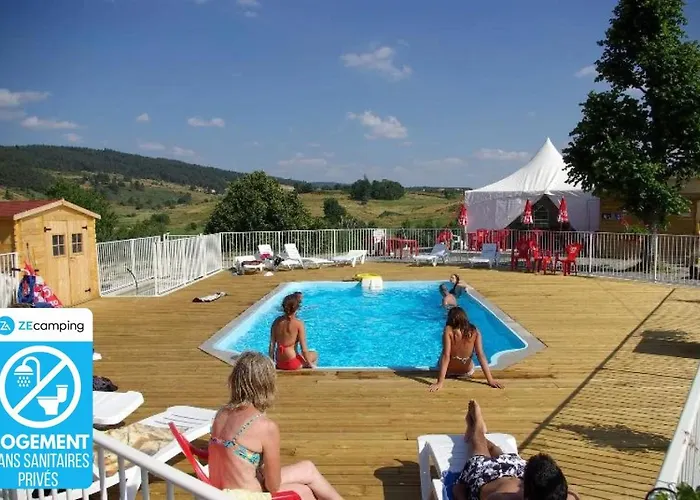 3 Etoiles - Piscine - Ccbadeg